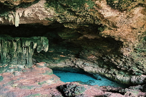 Sansibar: Kuza-Höhle und Seegras-Farm-Tour