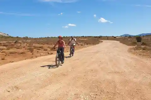 Urzulei: Supramonte Guided E-Bike Tour with Aperitif