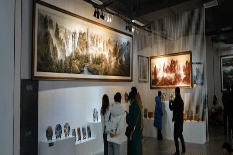 Zhangjiajie: Sandstone Painting Creation Workshop