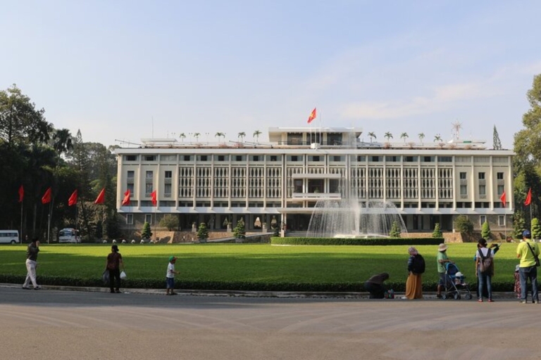 Hanoi: privérondleiding op maat met een lokale gids8 uur durende wandeltocht