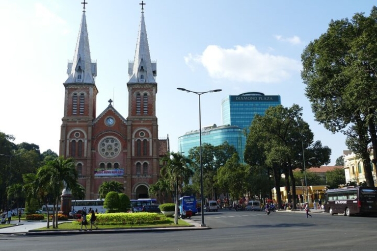 Ho Chi Minh Stadt: Private, maßgeschneiderte Tour mit einem lokalen Guide2 Stunden Walking Tour