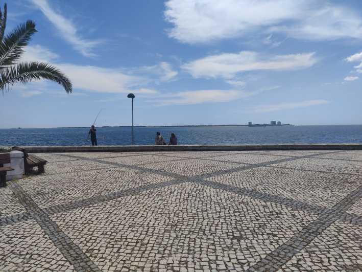 Setúbal Private Walking Tour with Picnic by the River