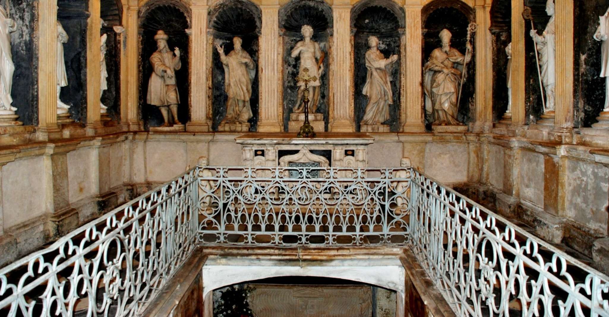 Porto Torres, Descubra la Basílica de San Gavino - Hizvo