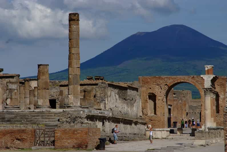 From Minturno, Baia Domizia, Mondragone: Pompei & Sorrento | GetYourGuide