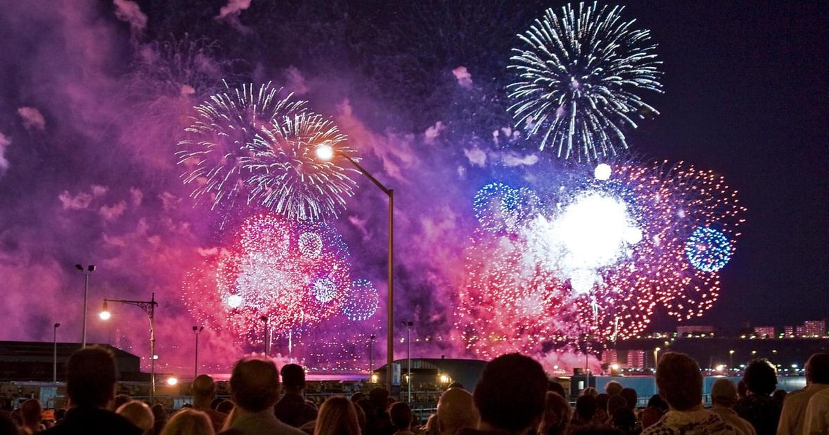 Freedom Fest NYC July 4th Fireworks Viewing Party GetYourGuide