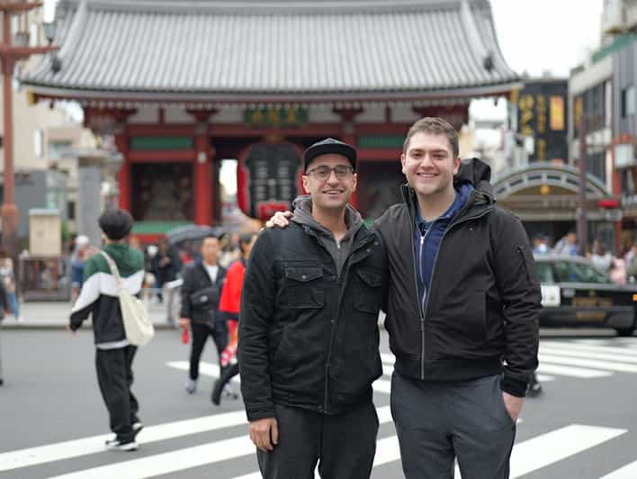 Asakusa: Tailored Walking + Street Food Tour (2-3H)