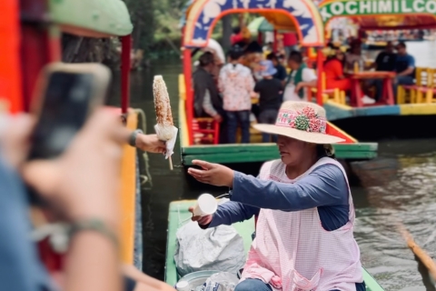 Meksyk: zabytkowy autobus Xochimilco VW, przejażdżka łodzią i brunch