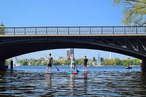 Hamburg: Stand Up Paddling - SUP Board Rental