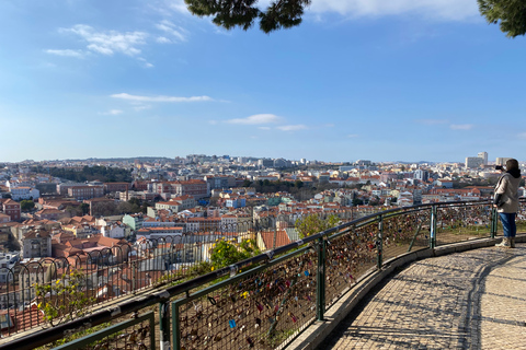 Lisbon: Private City Sightseeing Tour by Tuk-Tuk