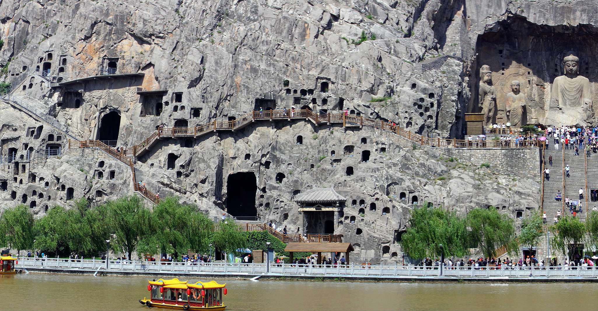 Luoyang Private Day Tour to Shaolin Temple&Longmen Grottoes - Housity