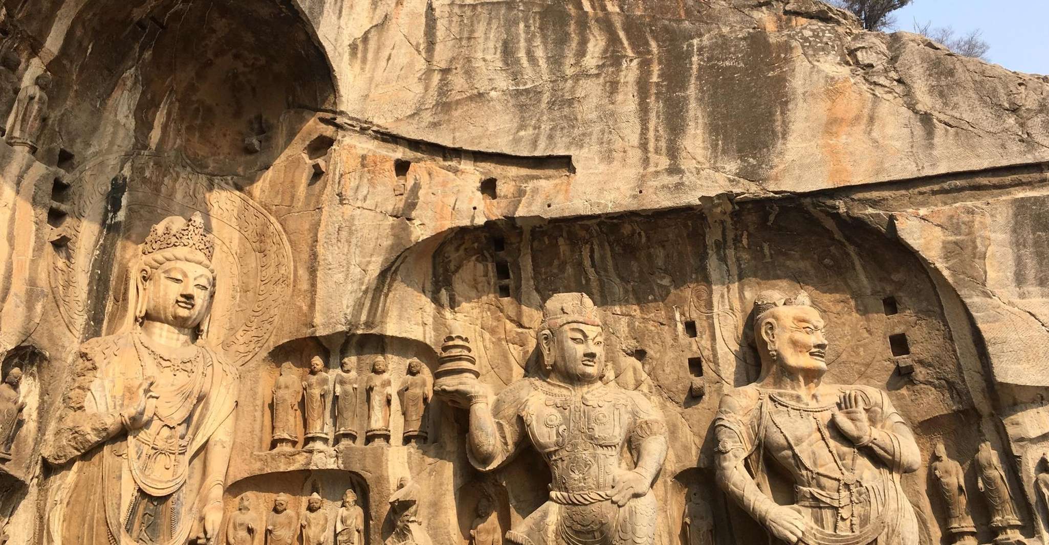 Luoyang Private Day Tour to Shaolin Temple&Longmen Grottoes - Housity