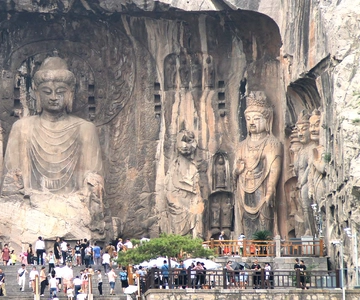 Luoyang Private Day Tour to Shaolin Temple&Longmen Grottoes