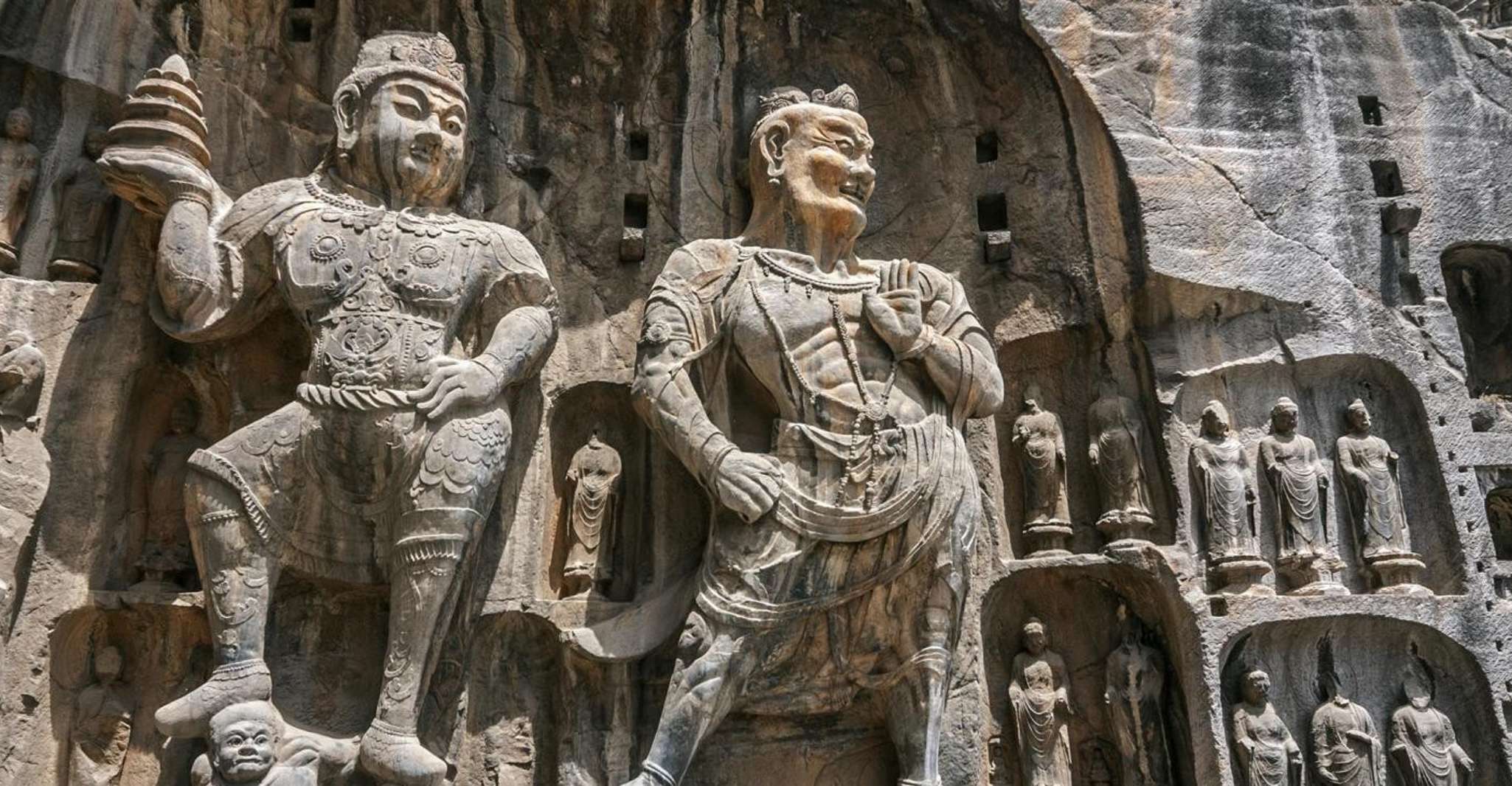 Luoyang Private Day Tour to Shaolin Temple&Longmen Grottoes - Housity