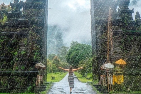 Bedugul Tour Bali Handara-poort met Banyumala-waterval