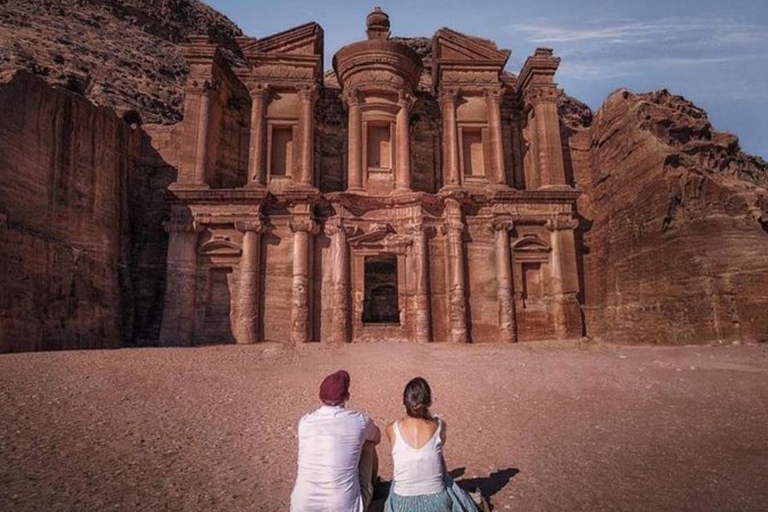 2-Tage Amman - Petra-Besuch - Wadi Rum - Totes Meer - AmmanAlle Eintrittsgelder mit lokalem Reiseführer inbegriffen