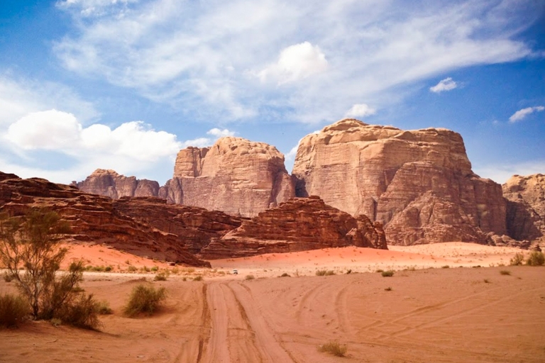 2 días Ammán - Visita a Petra - Wadi Rum - Mar Muerto - AmmánSin entrada ni guía local de Petra