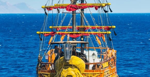 From Kardamena: Nisyros, St.Antonios & Yali Cruise with BBQ