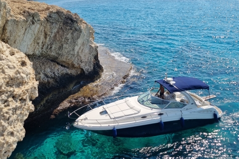 Ayia Napa: Eksploruj Błękitną Lagunę na pokładzie luksusowego SeaRay 375