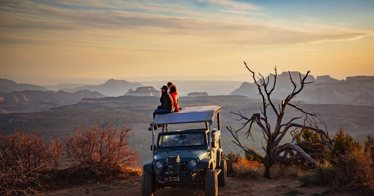 East Zion Tour in jeep al tramonto in cima al mondo GetYourGuide