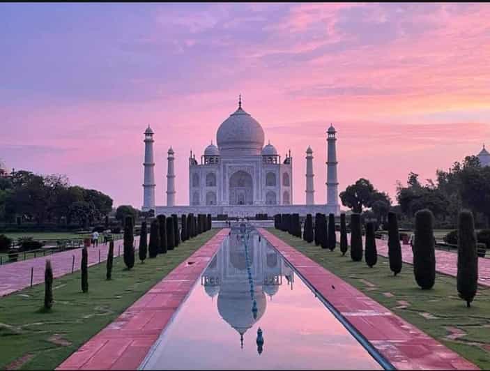 Banglore : Private 2 Days Tour Delhi, Agra With Accomadation