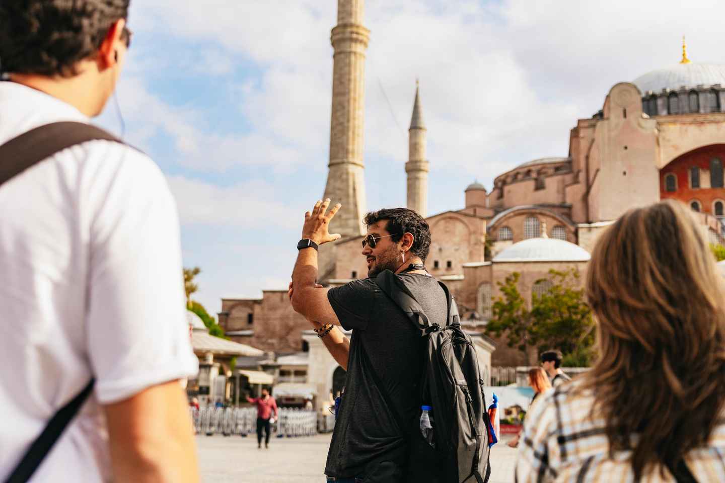 Istanbul: Topkapi, Hagia Sophia and Basilica Cistern Tour - English Group Tour from Sultanahmet Old Town Meeting Point