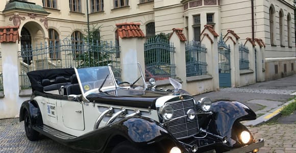 Prague: Private Vintage Car Tour in a Mercedes 770K Replica