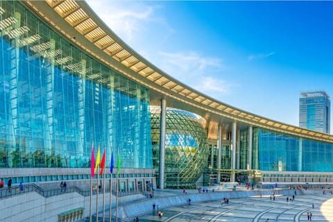 Shanghai Science & Tech Museum+2‑Hr English Guided Tour
