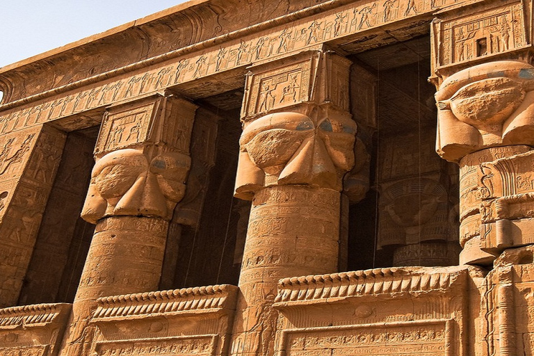 From Luxor: Day Tour to Abydos Temple and Dendera Temple