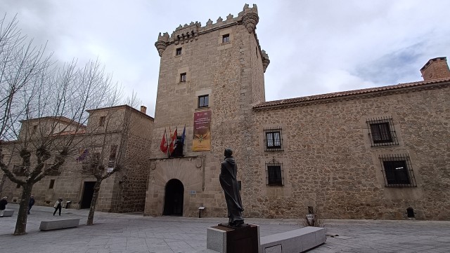 Visit Ávila Tour privado por Murallas y Casco Histórico in Avila