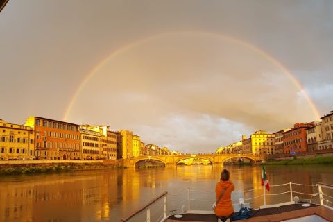 Florence: Arno River Cruise, Sunset with Aperitivo