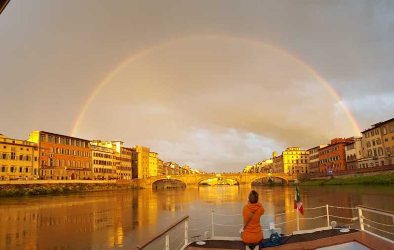 Florence: Arno River Cruise, Sunset with Aperitivo