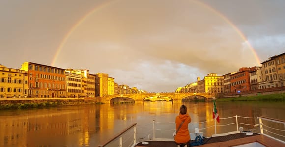 Florenz: Arno-Flusskreuzfahrt mit Aperitivo