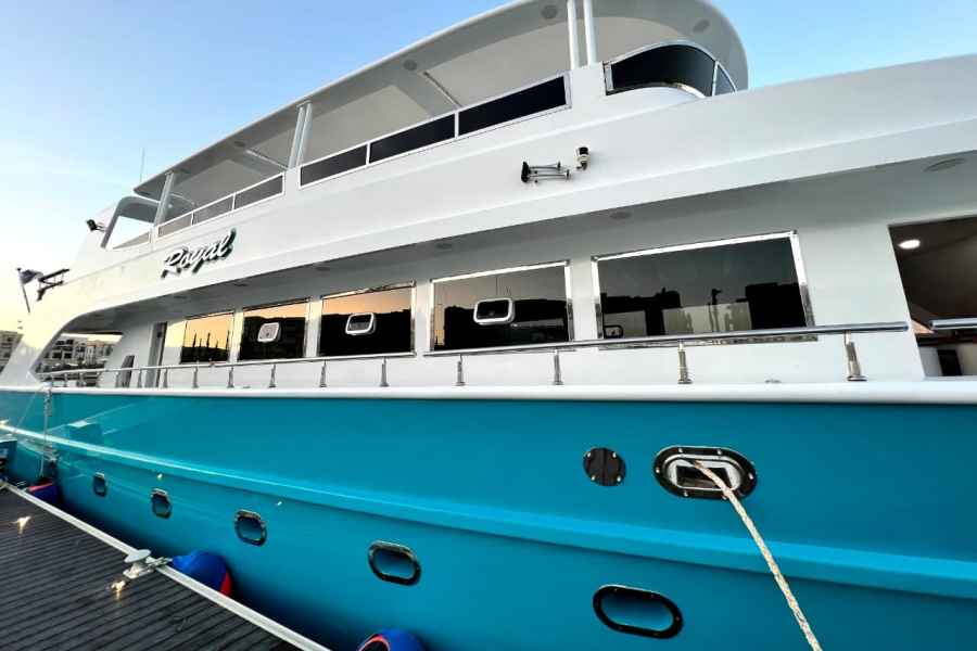 Hurghada: Royal Luxury VIP Cruise zur Orange Bay mit Mittagessen