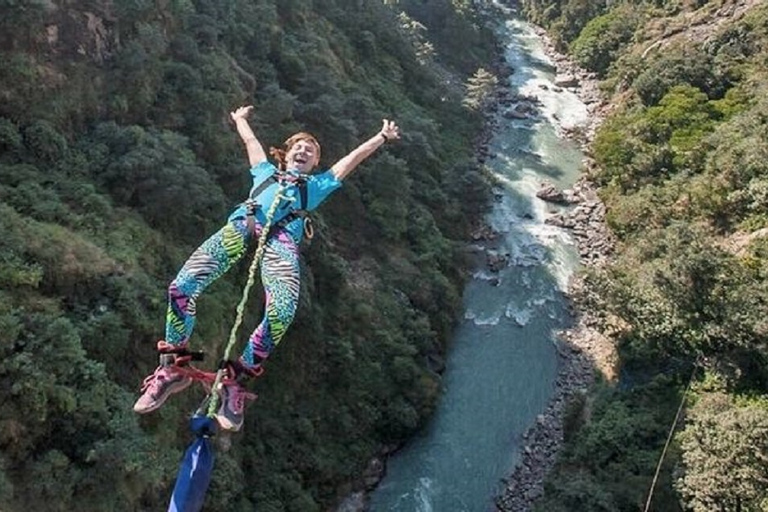 De Pokhara: a segunda maior experiência de bungee jumping do mundo