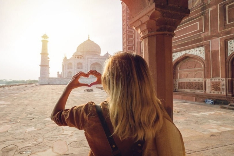 Agra: Private Taj Mahal-Agra fort-MehtabBagh tour by tuk-tuk Tuk-Tuk + Guide