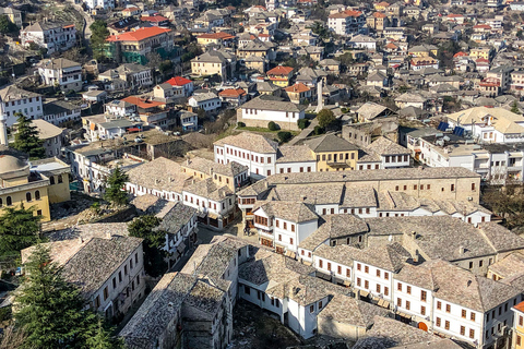 Excursion privée d'une journée à Saranda, Gjirokaster et Butrint depuis Tirana