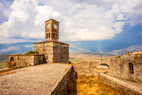 Excursion privée d'une journée à Saranda, Gjirokaster et Butrint depuis Tirana