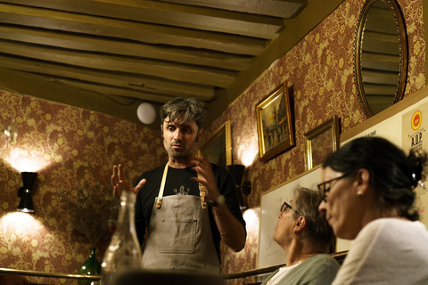 Rouen: Cheese and Wine Tasting at La Taverne Saint-Amant