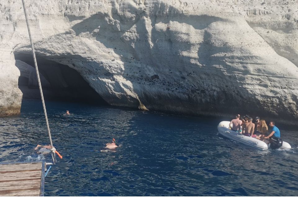 Sailboat Cruise from Milos 