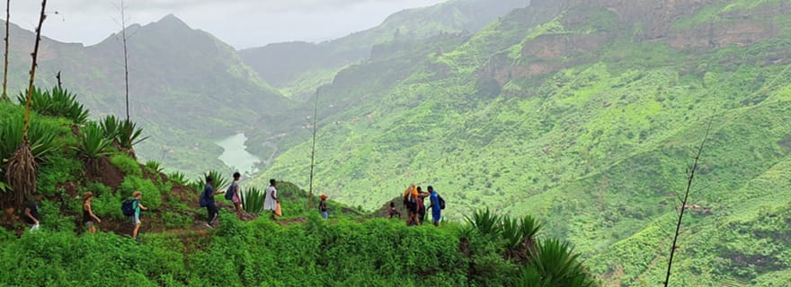 Au départ de Tarrafal : randonnée dans la vallée verdoyante et déjeuner avec les habitants