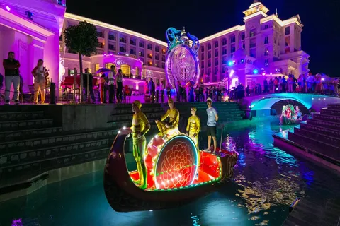 City of Side: Land of Legends Transfer & Boat Parade Show