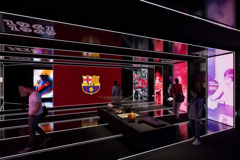 Muzeum FC Barcelona: wycieczka z przewodnikiem po Camp NouWycieczka dwujęzyczna z preferowanym j. angielskim o 10.00