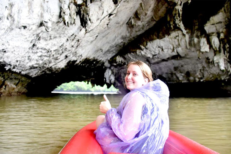 "Explorez les mangroves, l'île de James Bond et le temple des singes".