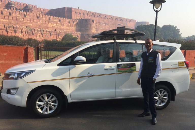 Privater Transfer von Agra nach Jaipur mit Fatehpur Sikri