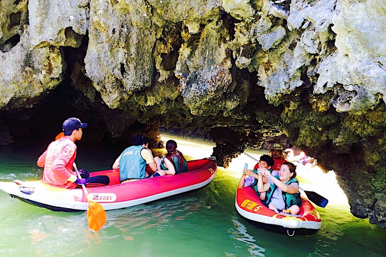 "Explorez les mangroves, l'île de James Bond et le temple des singes".