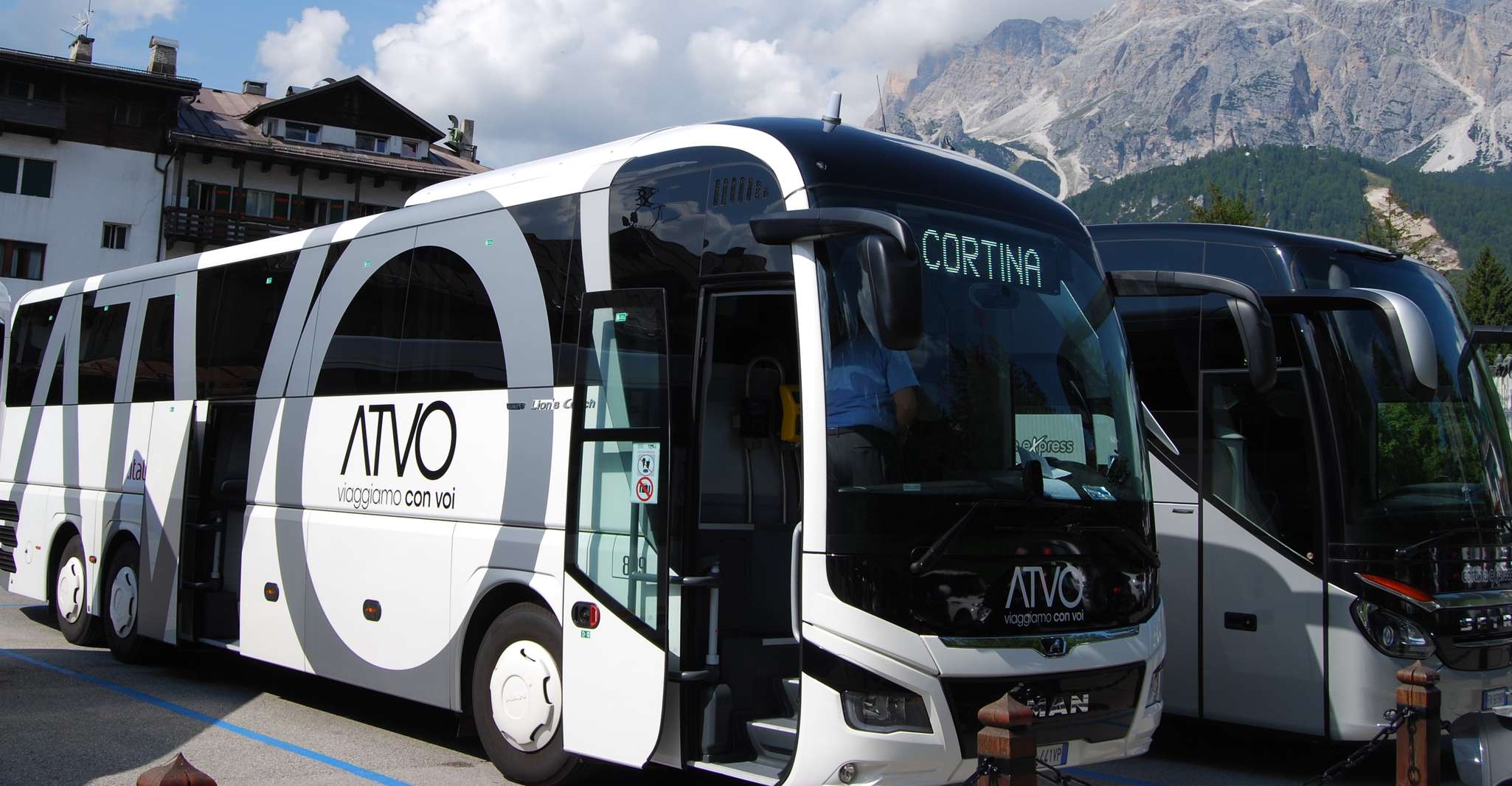 Direkter Coach Mestre Bahnhof nach Cortina - Hizvo