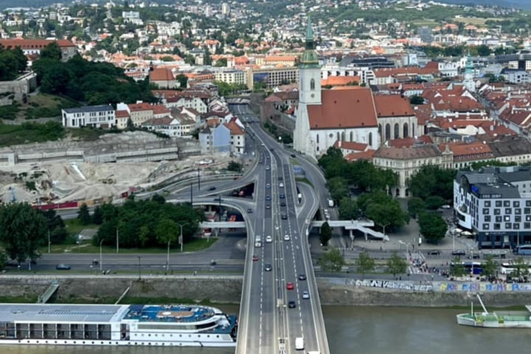 Bratislava : Grand tour de ville avec le château de DevinVisite de groupe