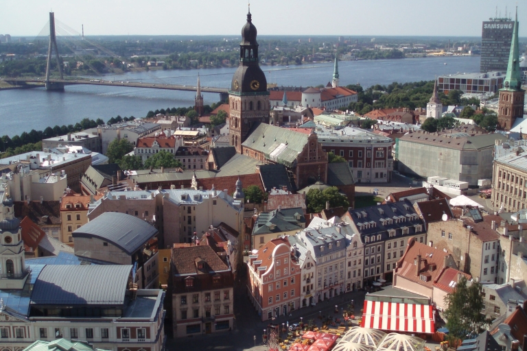 Recorrido turístico a pie y en transporte por RigaVisita turística a pie y en transporte de Riga