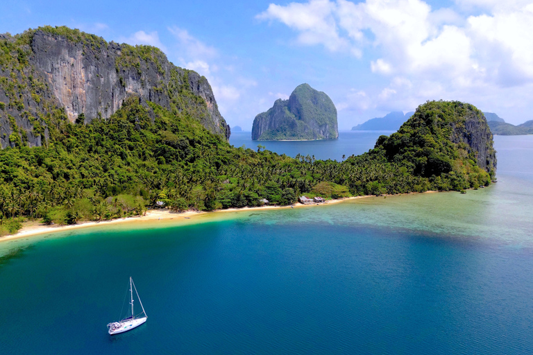 2 jours de croisière privée à El Nido sur un voilier de 43 piedsCroisière privée de deux jours à El Nido à bord d'un voilier de 43 pieds