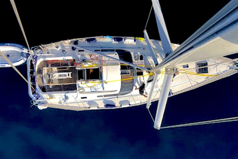 2 jours de croisière privée à El Nido sur un voilier de 43 piedsCroisière privée de deux jours à El Nido à bord d'un voilier de 43 pieds